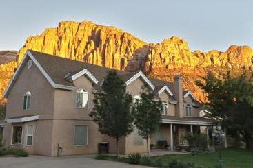 بنسيون Novel House Inn At Zion