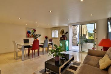 Жильё для туристов Residence La Sarrazine