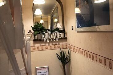 住宿加早餐  Love & Peace