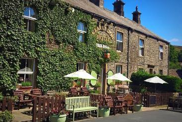 ベッドアンドブレックファースト The Clarendon Country Pub With Rooms