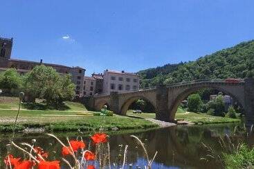 فندق Vvf Les Gorges De L Allier, Lavoûte Chilhac