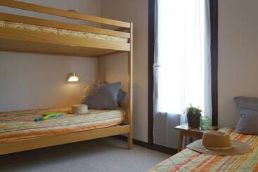 ホテル Vvf Luberon Provence, Murs