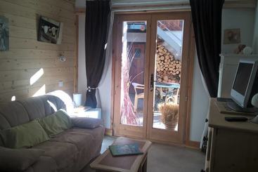 بنسيون Chambre D'hotes La Mourerous