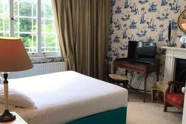 پانسیون Victoria Spa Lodge