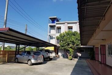 מלון דירות Ban Boonpattana