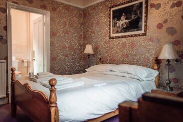 Manor House Hotel At Pinchinthorpe