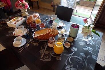 پانسیون Chambres Et Gîte Peyroutas Amélie à Vignonet St Emilion