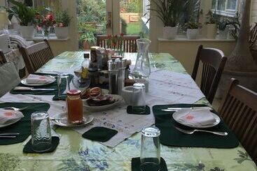 بنسيون Gladstone Guesthouse