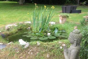 住宿加早餐 Les Chaumières Du Pays D Auge