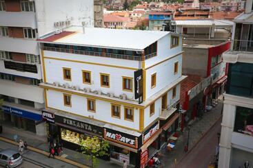 تختخواب و صبحانه Mihman Butik Otel