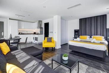 Dockside Apartments At Excel