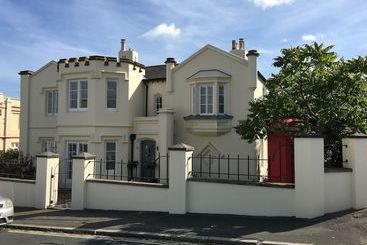 Gothic Cottage  Ryde