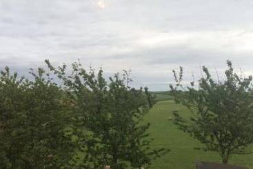 Hillcrest House Bed & Breakfast