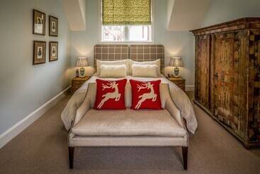 בית מלון כפרי Dunton Town House