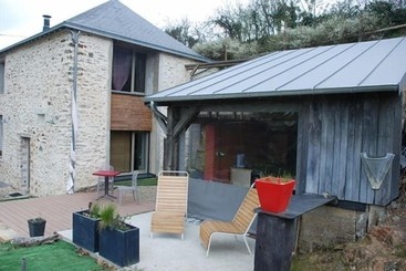 ベッドアンドブレックファースト Chambres D Hôtes Les Perrettes