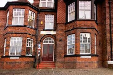 민박 Crescent Lodge Guest House