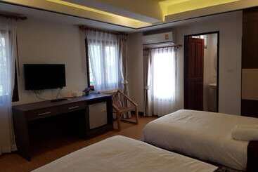 Отель Chorlada Lanna