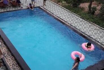 酒店 Phu Hung Thinh Villa