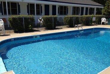 Marvin Gardens Motel