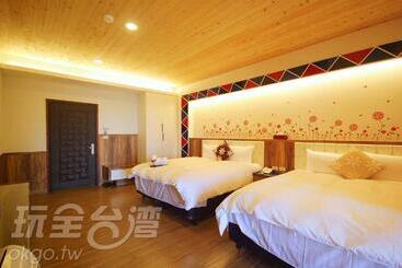 تختخواب و صبحانه Applause In The Mountain