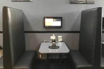 여관 Harbour Bridge Camps Bar