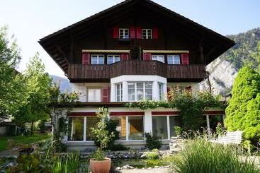 Hotel Adventure Guesthouse