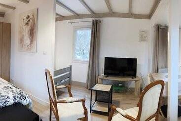 بيت ريفى La Bayardine