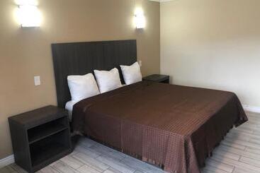 فندق على الطريق Sea Rock Inn  Long Beach