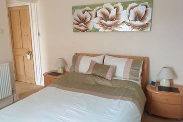 Oakfield B&b