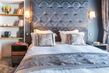 Brit Hotel Privilege Lisieux   La Villa Des Arts