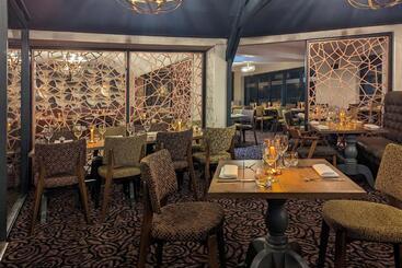 簡易ホテル The White Swan