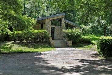 فندق Camping Le Paisserou