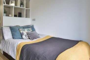 בית מלון כפרי Hashtag Bankside Campus Accommodation