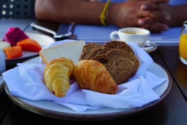 فندق Khanom Beach Resort And Spa