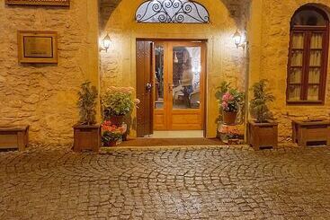 בית מלון כפרי Muhsin Bey Konagi