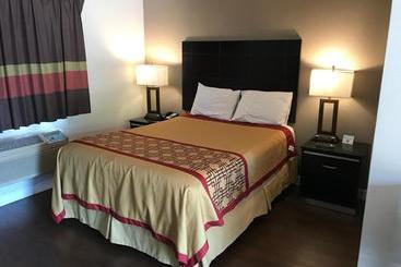 مُتل Manhattan Inn & Suites