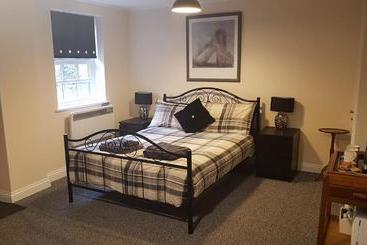 The Mermaid Inn Ellington