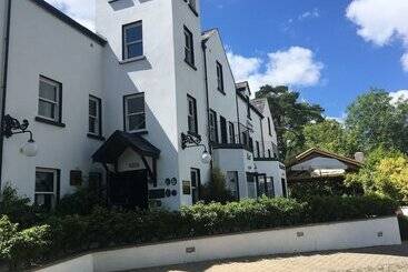 Bed and Breakfast Knockninny Country House & Marina