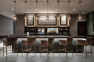 Ac Hotel By Marriott Portsmouth Downtown/waterfront