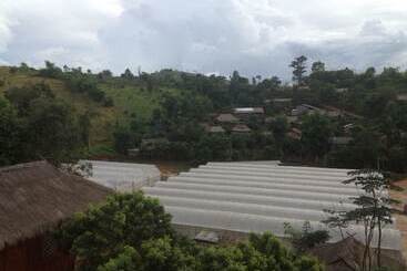 Hotel Wawee Strawberry House