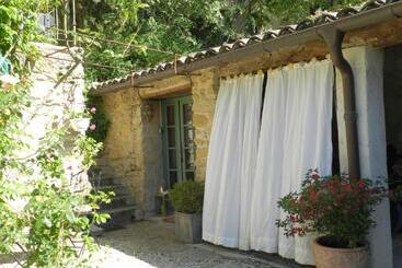 צימר Les Acanthes