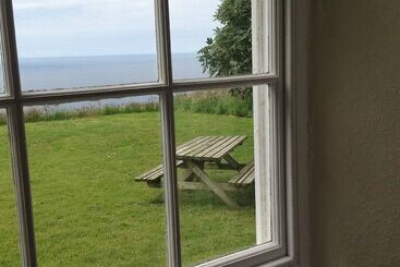 Trehane Farmhouse Bed And Breakfast, Working Farm