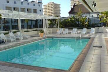 فندق Centurion All Suite