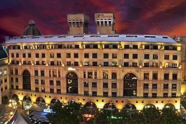 ホテル The Michelangelo