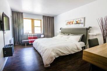 فندق Comme Chez Soi Restaurant & Auberge