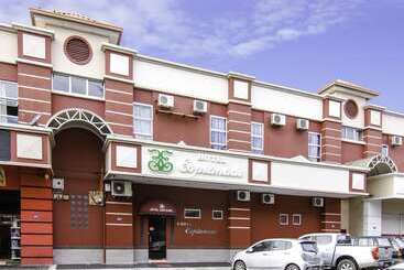 هتل Esplanade By Oyo Rooms