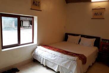 هتل Vietnamese Ancient Village