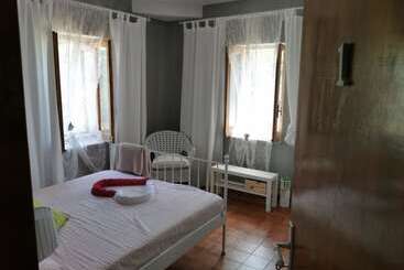 مبيت وإفطار Al Passo Di Thalia