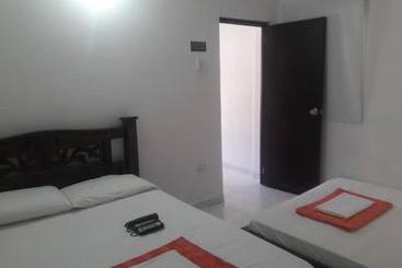 簡易ホテル Taganga S Sunset