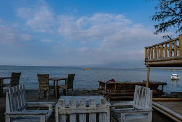 호텔 Nelly Homestay